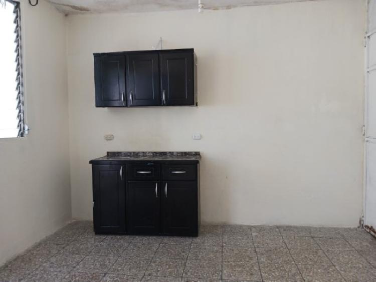 Apartamento en alquiler Zona 11 cerca de Tikal Futura