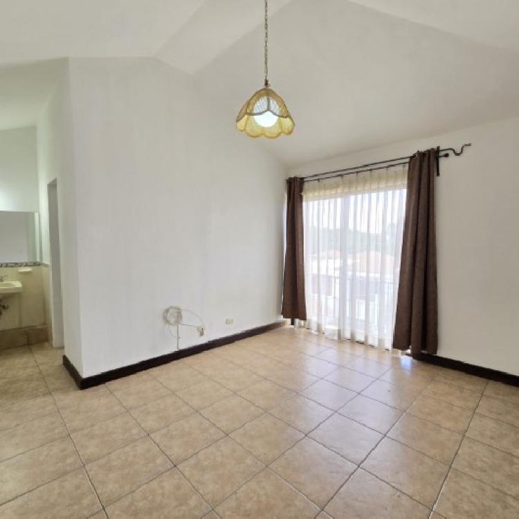 Casa en Venta en Condominio sobre Bulevar San Cristóbal