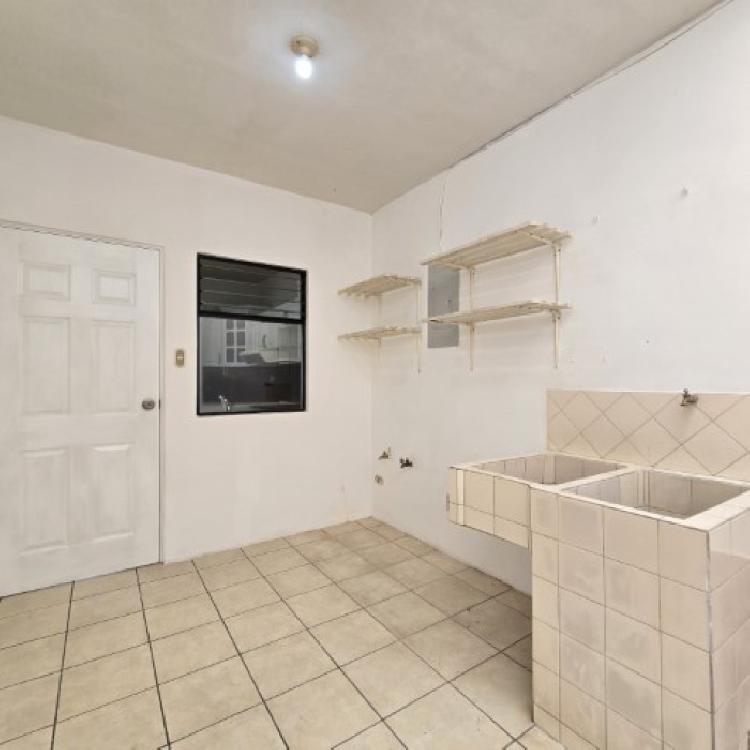 Casa en Renta San Cristóbal A-1 por Bulevar Principal