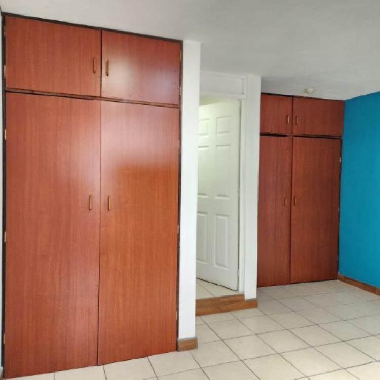 Apartamento de 1 Habitación en Renta Zona 12