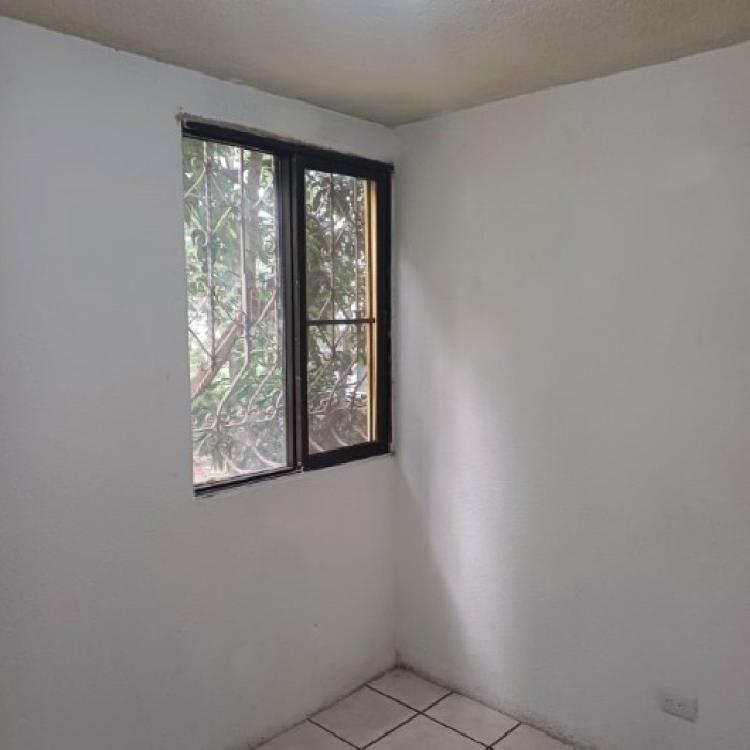 Casa en Renta Paisajes de San Cristóbal Zona 8 Mixco