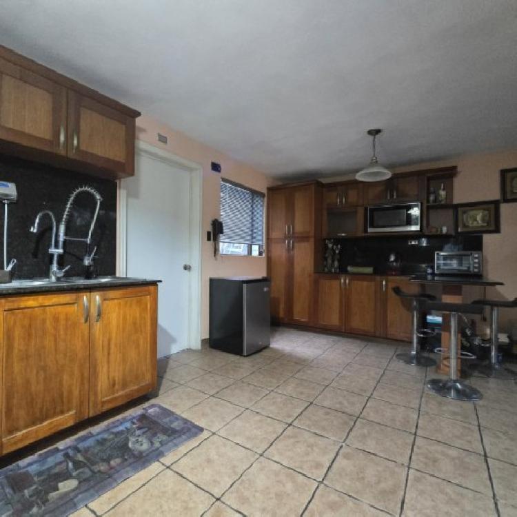 Casa en Venta en Condominio sobre Bulevar San Cristobal