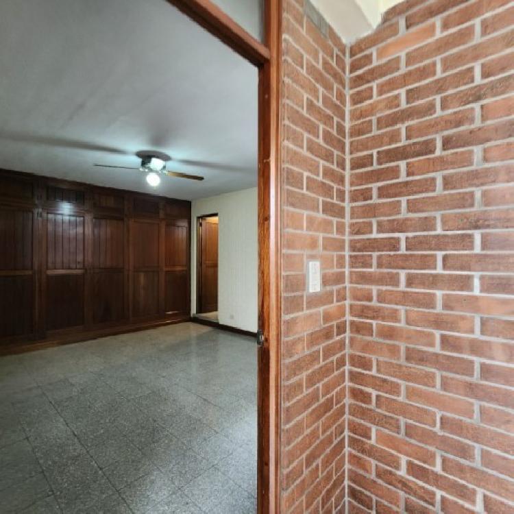 Apartamento en Renta Zona 10 Ciudad Guatemala