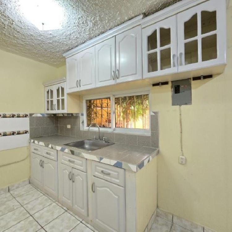 Apartamento Tipo Casa en Renta en B-1 San Cristóbal 