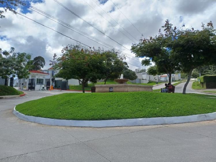 Casa en Renta Fuentes del Valle V cerca de Metronorte