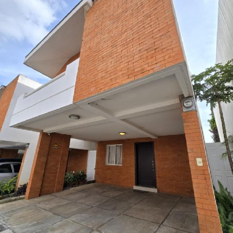 Casa en Venta Jardines de San Cristóbal, Sector A-10