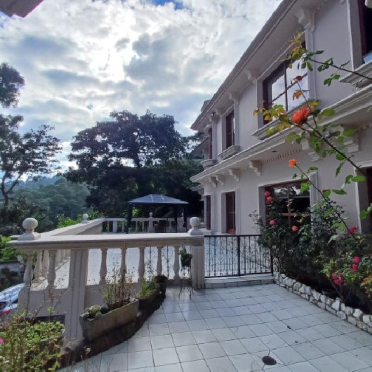 Casa en venta en El Encinal Zona 7 Mixco Guatemala