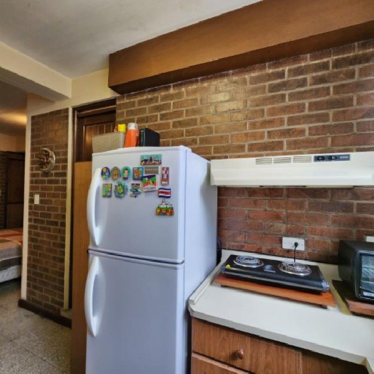 Apartamento Tipo Estudio Amueblado en Renta Zona 10