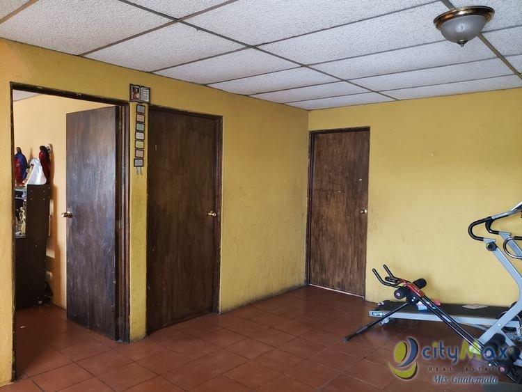 Amplia Casa en Venta en Colonia Toledo Zona 11 