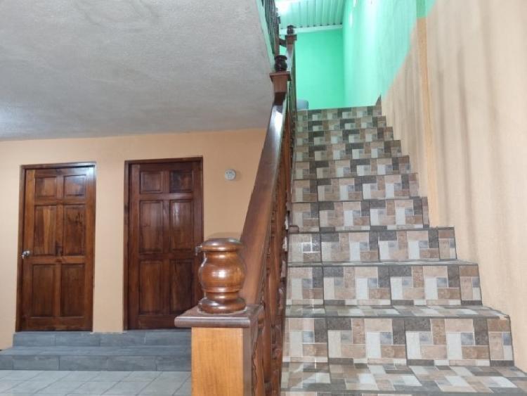 Casa en Venta Villa Nueva, colonia con garita