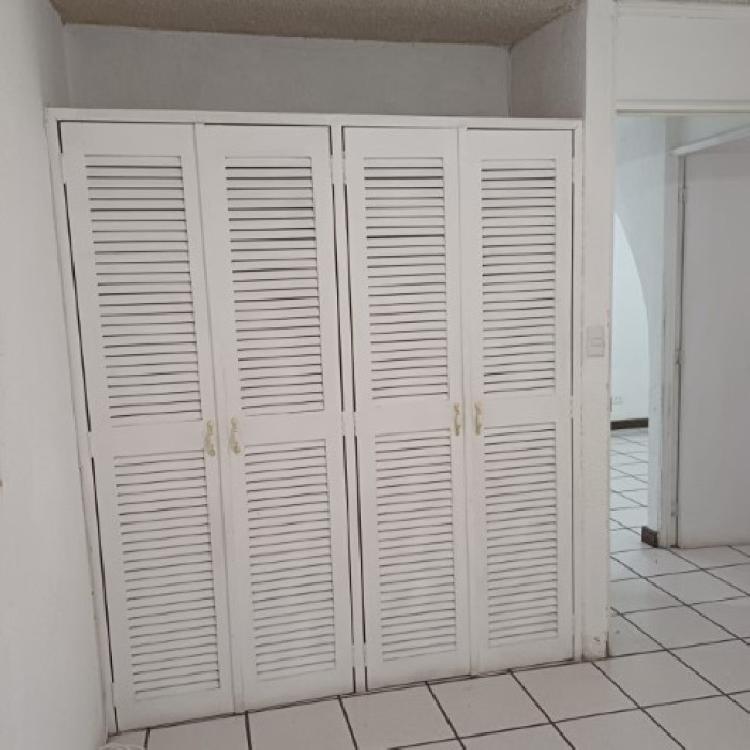 Casa en Renta Paisajes de San Cristóbal Zona 8 Mixco