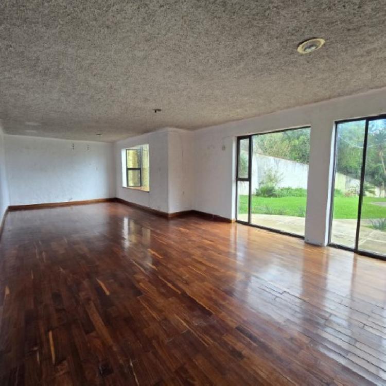 Casa en Venta en Montebello, Carretera a El Salvador