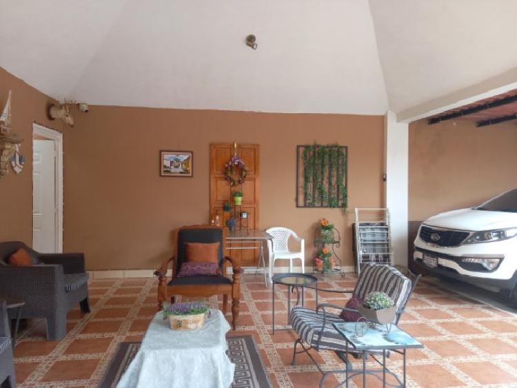 Casa en Venta San Cristóbal en colonia con garita