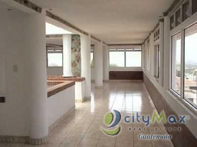 Hermosa Casa en Venta en Pinares de San Cristobal