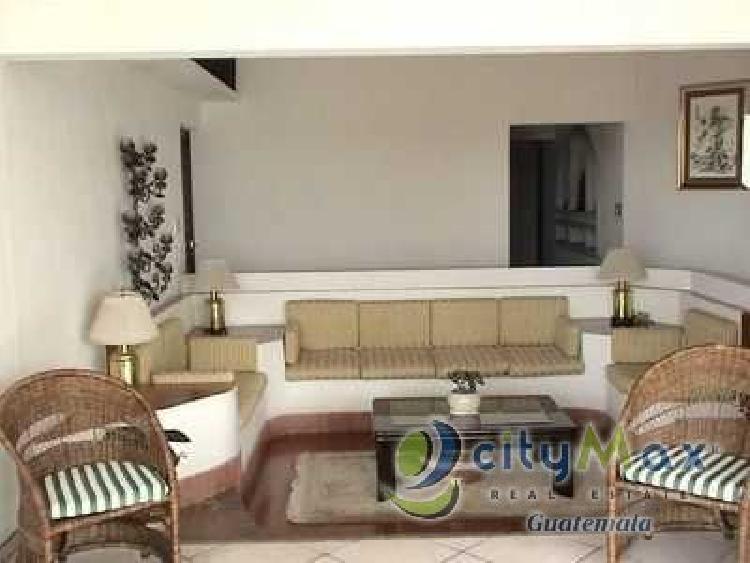 Hermosa Casa en Venta en Pinares de San Cristobal