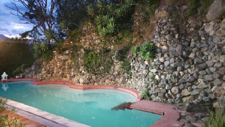 CASA VACACIONAL EN VENTA Y RENTA EN ATITLAN