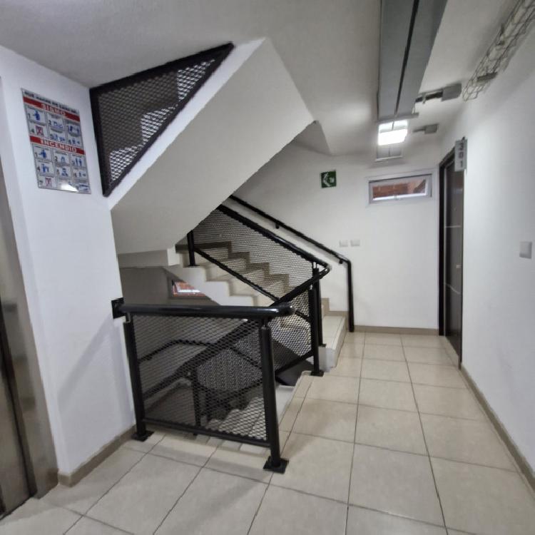 Apartamento Amueblado en Venta/Renta en Zona 4