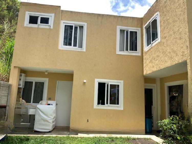 Casa en venta en Condominio Bosques de Arrazola