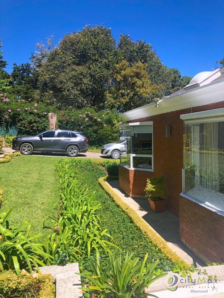 Casa en venta de un nivel en Lomas de San Rafael km. 16