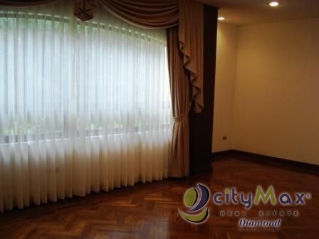 Apartamento Townhouse en Renta en Zona 10, Guatemala