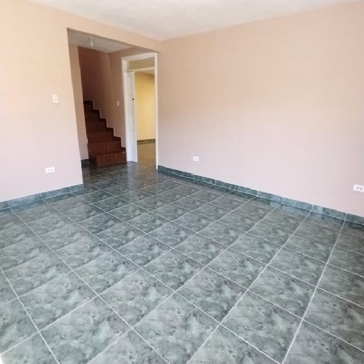 Casa en Renta en Residenciales El Roble Zona 2 Ciudad