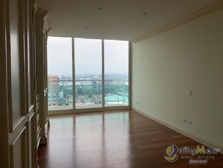 Apartamento en renta en zona 14 en nivel alto