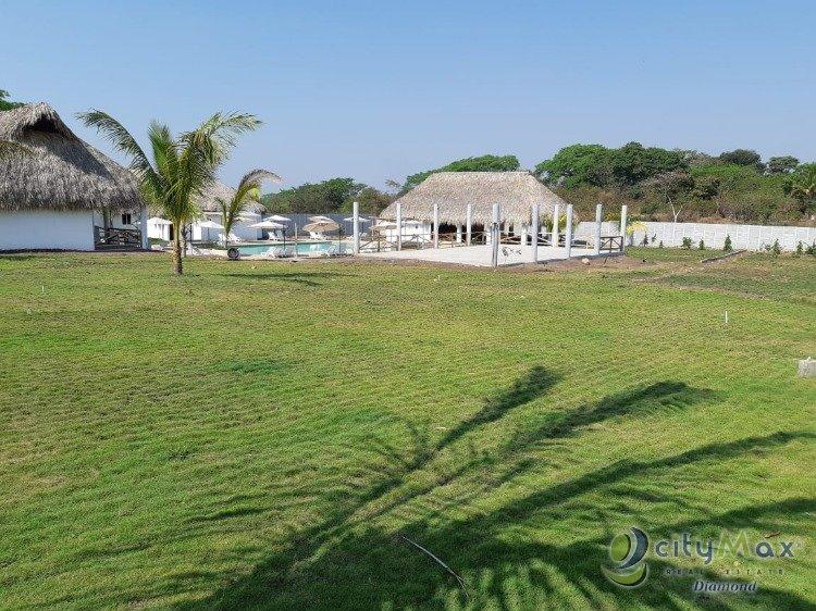 Complejo Vacacional En Venta en Quintas de Malibú 2