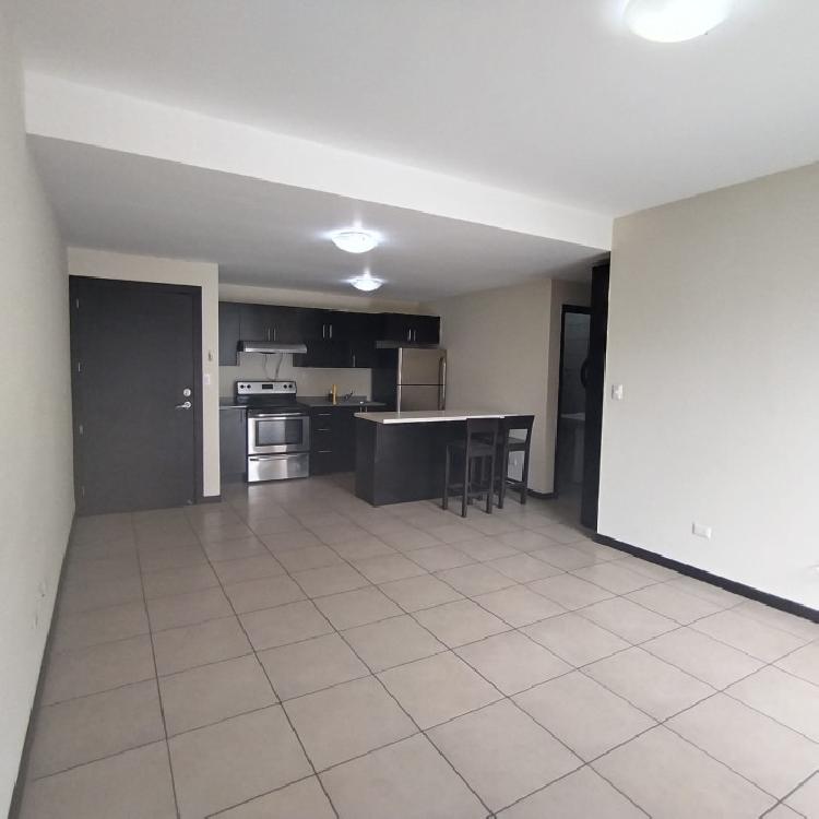 Apartamento en Venta en céntrico edificio zona 9