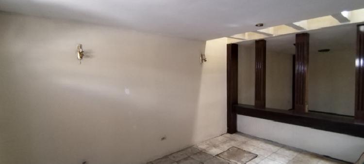 Alquiler Casa en condominio Zona 10 de Mixco