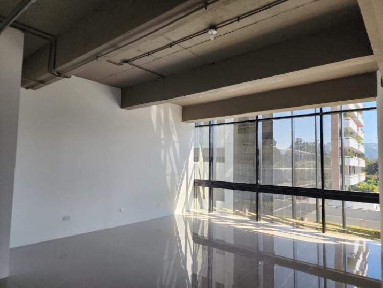 Oficina en renta y venta zona 14 edificio Nuevo