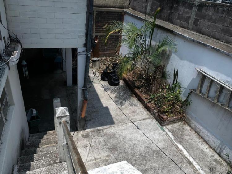 Casa fuera de garita en renta en zona 7 Quinta Samayoa