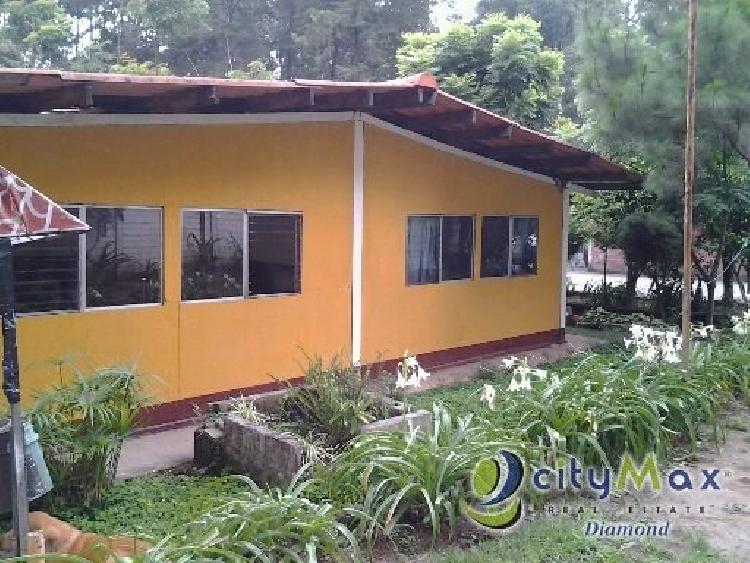 Casa en venta y renta en San Juan Sacatepequez