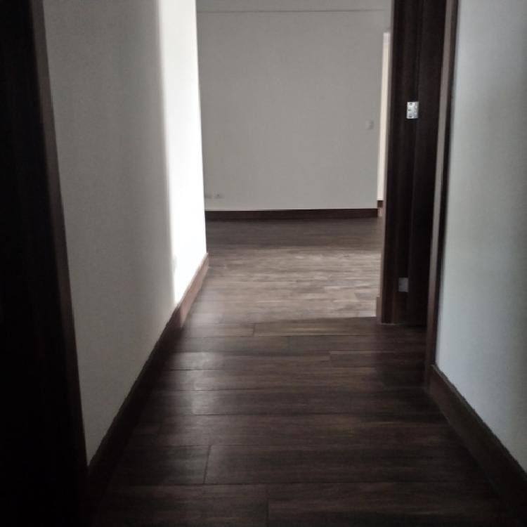 Apartamento en Venta Zona 14