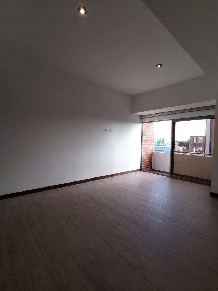 Renta de Apartamento zona 10 Nivel Alto