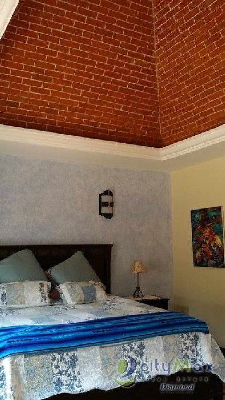 CASA EN VENTA EN CONDOMINIO EN ANTIGUA GUATEMALA