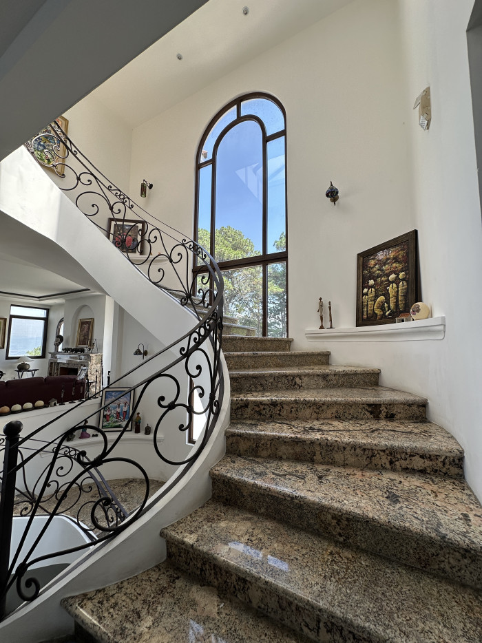 VENTA de Casa Luxury Altos de Monte Bello CAES km 9.5
