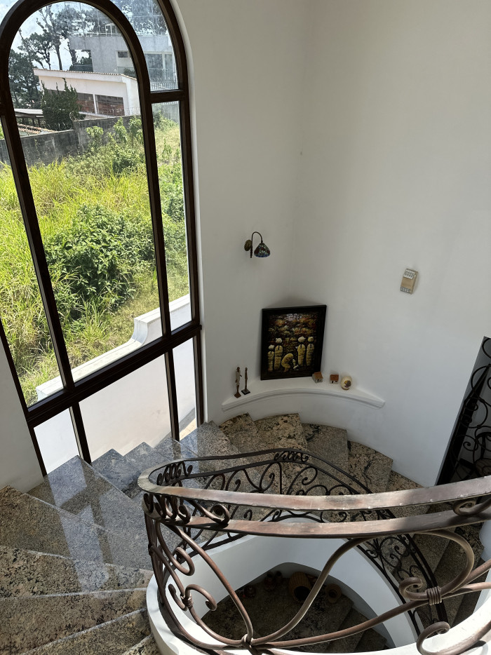 VENTA de Casa Luxury Altos de Monte Bello CAES km 9.5