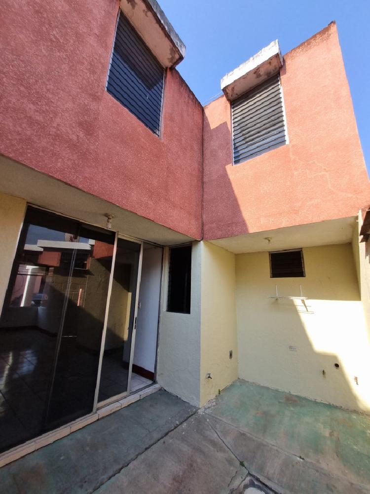 Alquiler casa en condominio por Balcones San Cristóbal