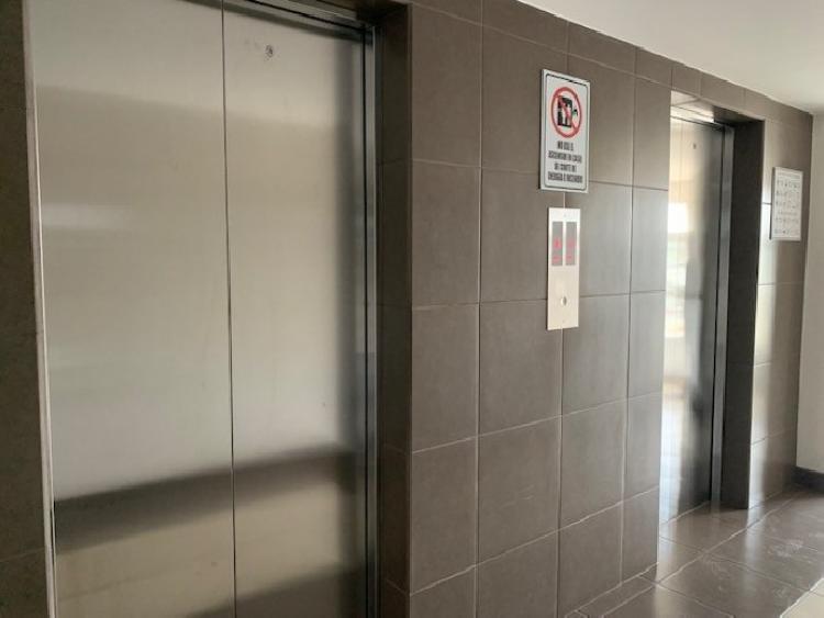 Apartamento Amueblado en renta zona 1 ULTIMO NIVEL