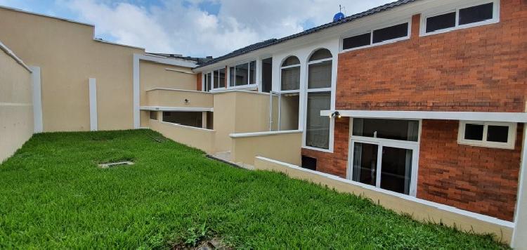 Casa en Venta dentro de Condominio en Fraijanes