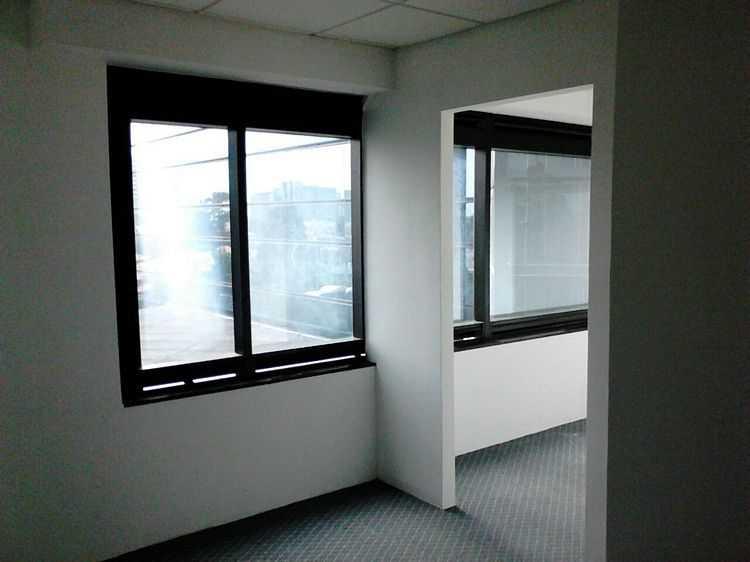 Alquiler Oficina con 64m2 en Zona 10