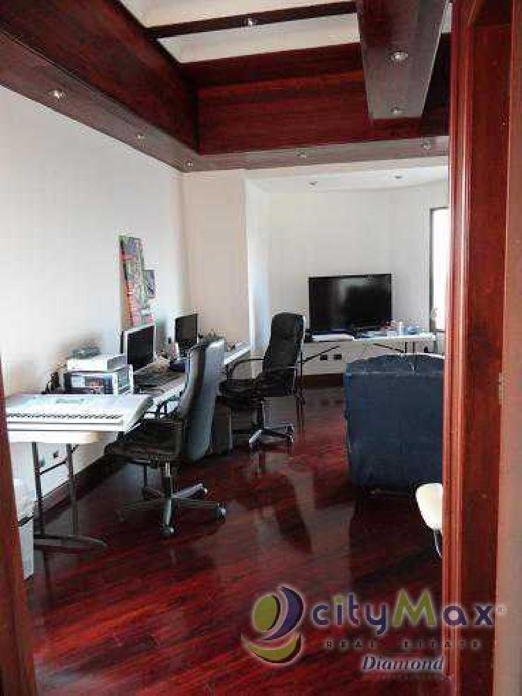 Alquilo Elegante Apartamento de 530.00m2 en Zona 14 