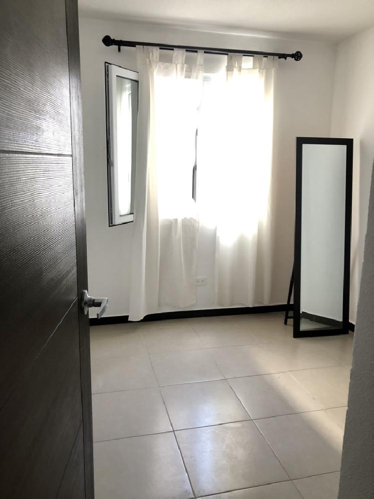 Apartamento en renta en Parque 7 Calzada Roosevelt