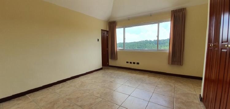 Casa en Venta dentro de Condominio en Fraijanes