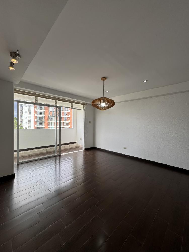 Apartamento en Renta Zona 16 por San Isidro