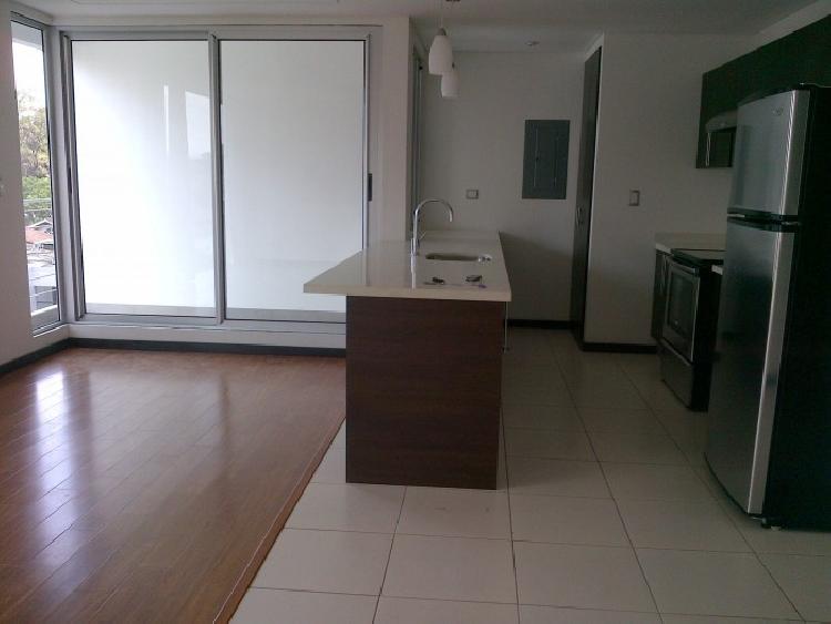 Apartamento en renta en zona 14