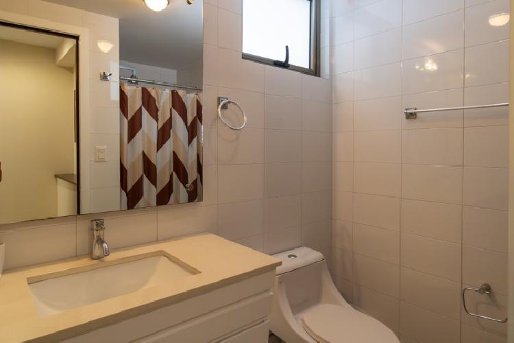 Renta  de Apartamento Amueblado y Equipado en Zona 10 