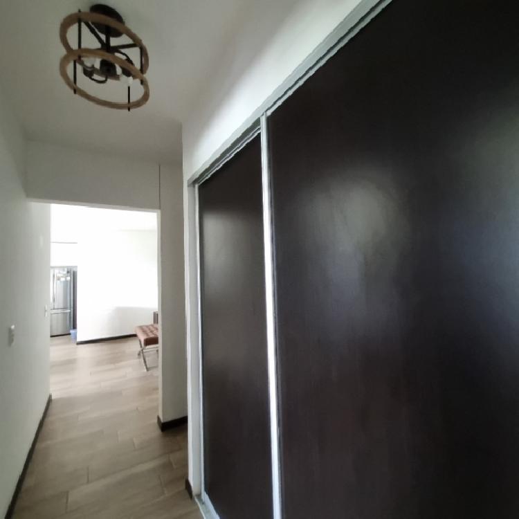 Apartamento en renta AMUEBLADO zona 14 Segheria