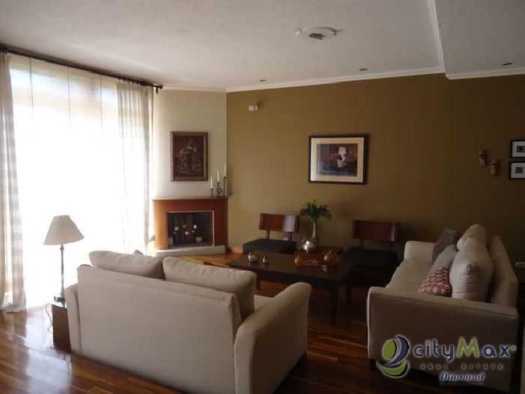 CASA EN VENTA EN CONDOMINIO COLINAS DE CASTEL 