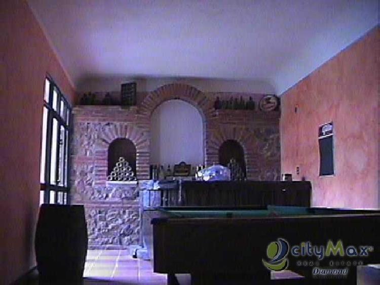 CASA RESIDENCIAL EN VENTA Y RENTA EN ANTIGUA GUATEMALA